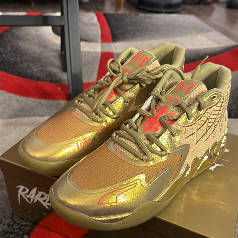 Lamelo Ball MB.01 Golden Child Sneakers